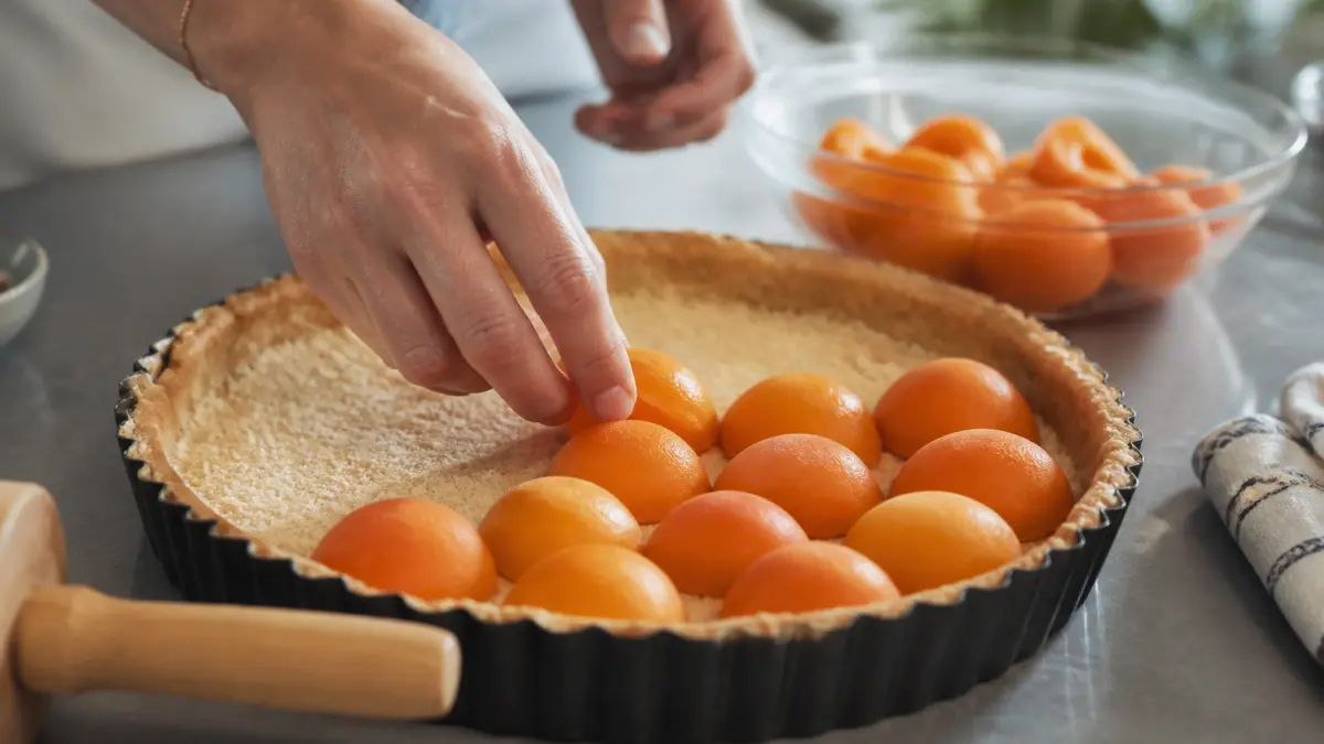 Tarte aux abricots : le geste simple pour une pâte croustillante