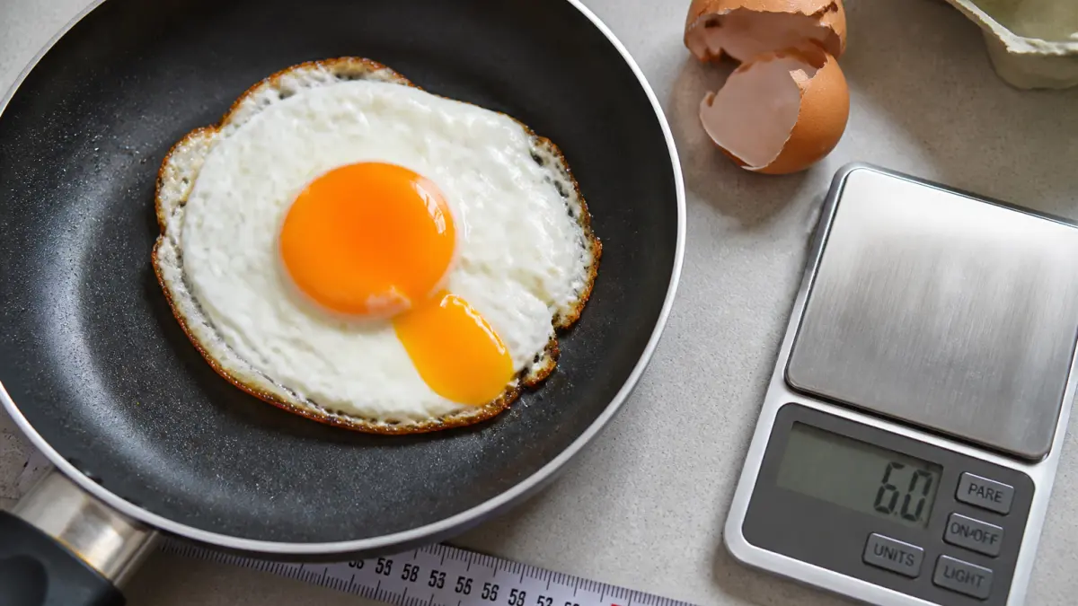 Combien de protéines dans un œuf au plat ? Le calcul qui compte