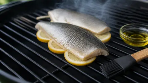 Poisson au barbecue : l'astuce pour qu'il ne colle pas à la grille